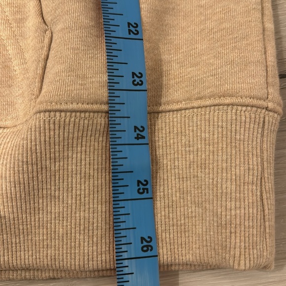 Lacoste NWT Men’s Loose Fit Crocodile Hoodie with front Pocket. - Picture 13 of 14